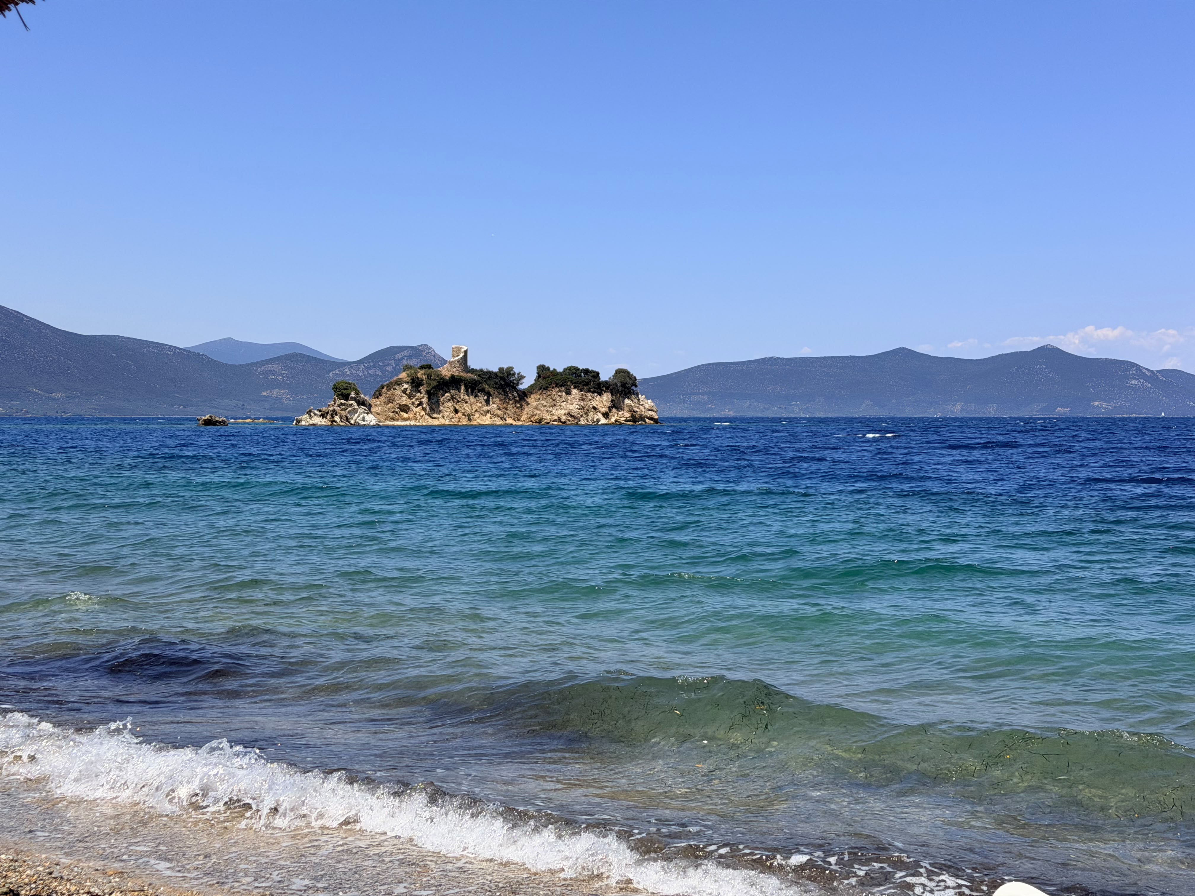 Νησιώτισσα